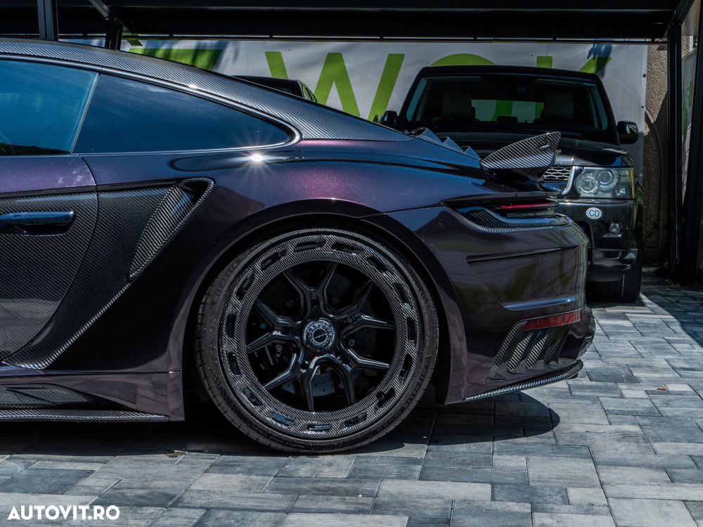 Porsche 911 911Turbo S - 8