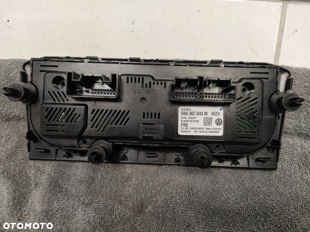 VW TIGUAN II PANEL PRZYCISKI POKRĘTŁA KLIMATYZACJI MODUŁ USB AUX MONITOR EKRAN NAWIGACJI LICZNIK ZEGARY PRĘDKOŚCIOMIERZ VIRTUAL COCKPIT LED ORYGINAŁ - 4