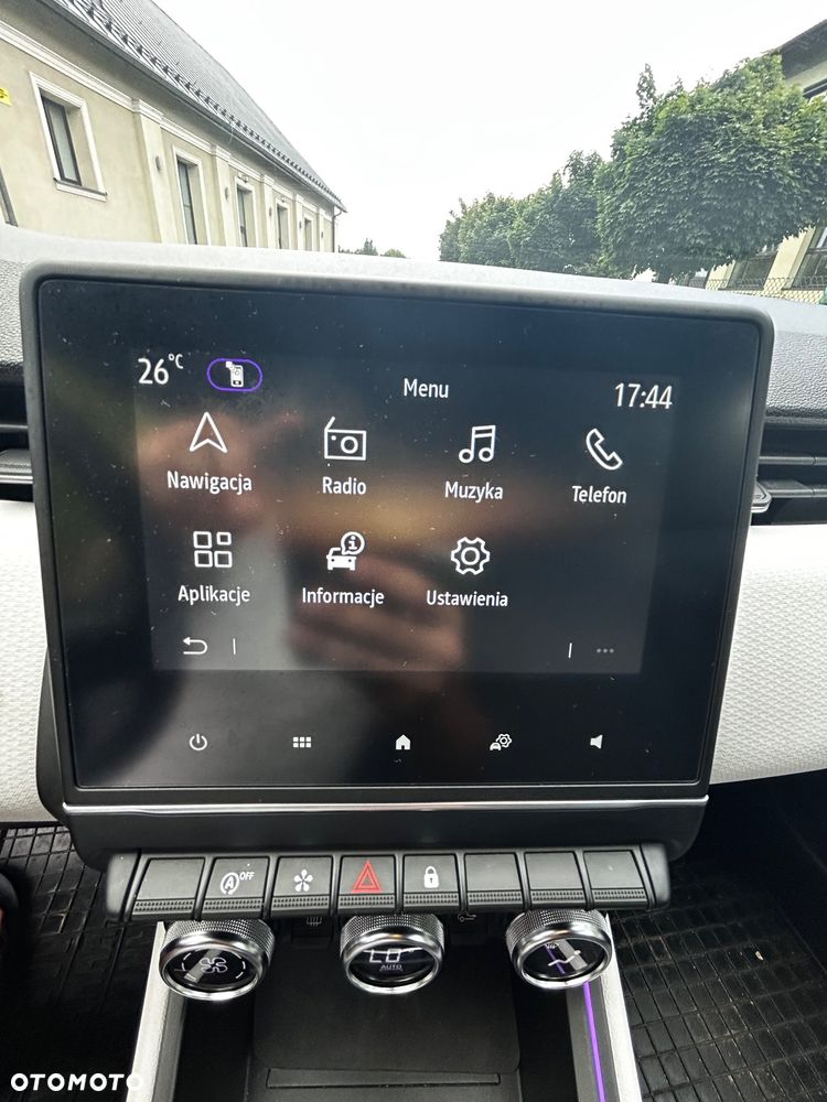 Renault Clio 1.0 TCe Techno - 25