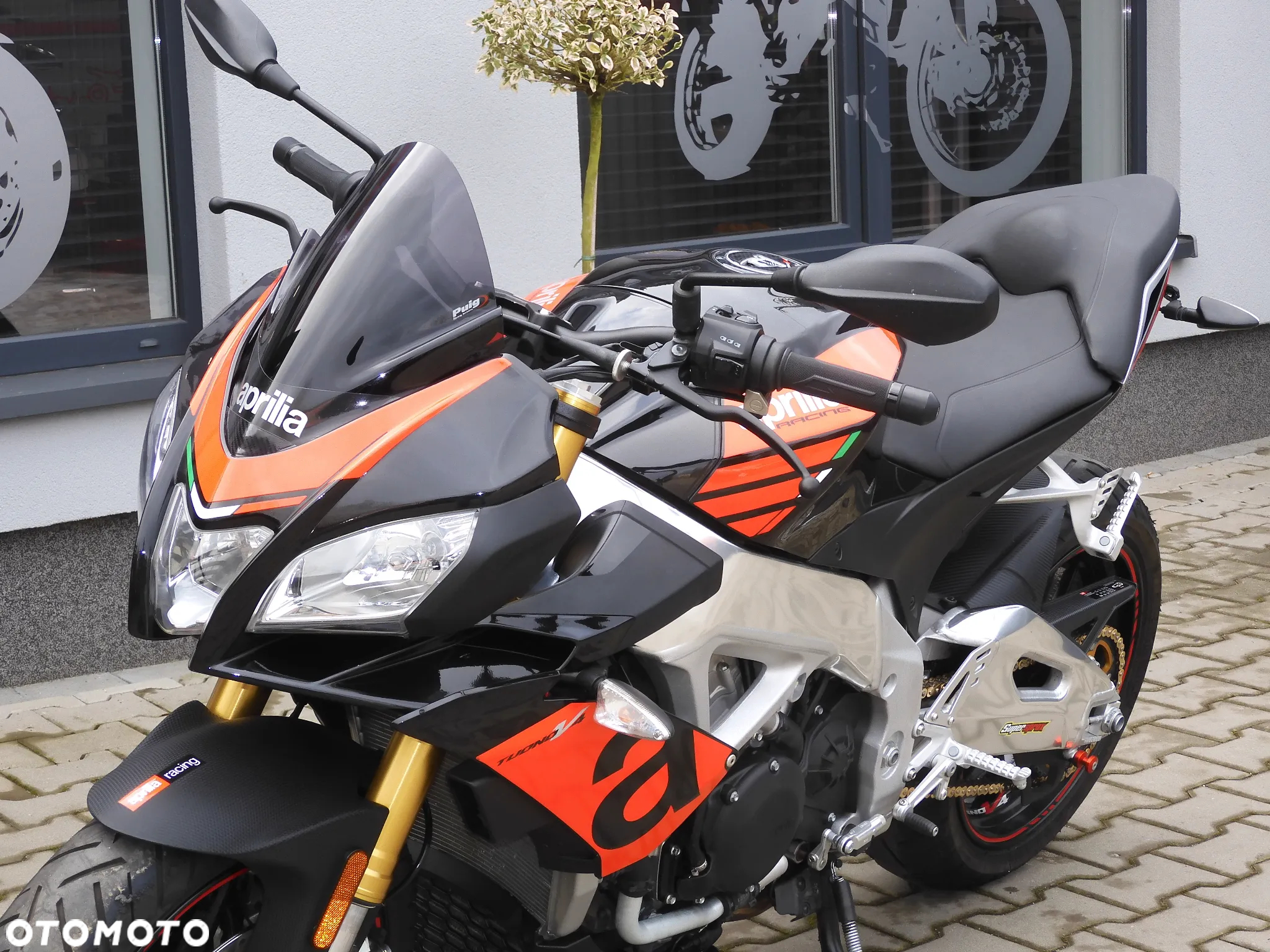 Aprilia Tuono - 32