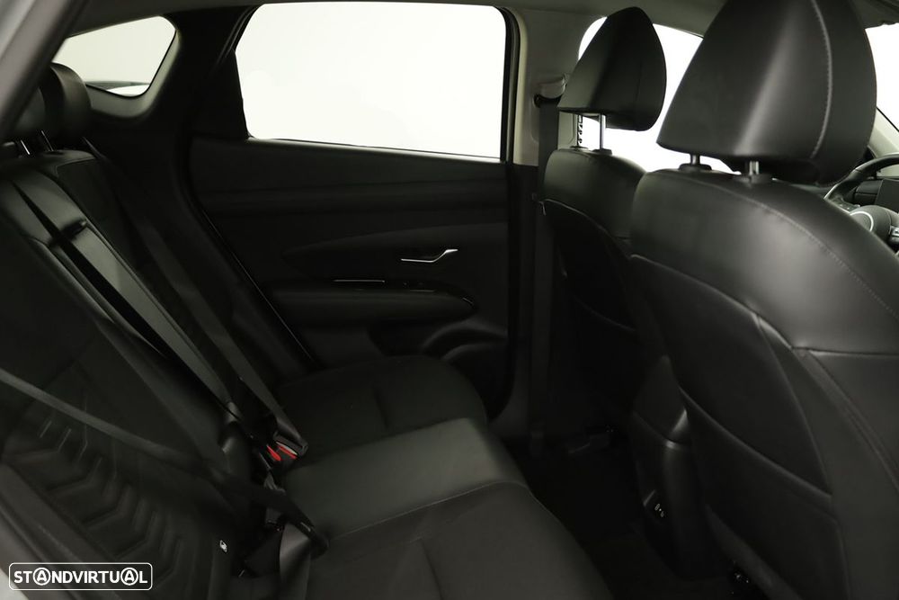 Hyundai Tucson 1.6 T-GDI PHEV e-Vanguard - 24