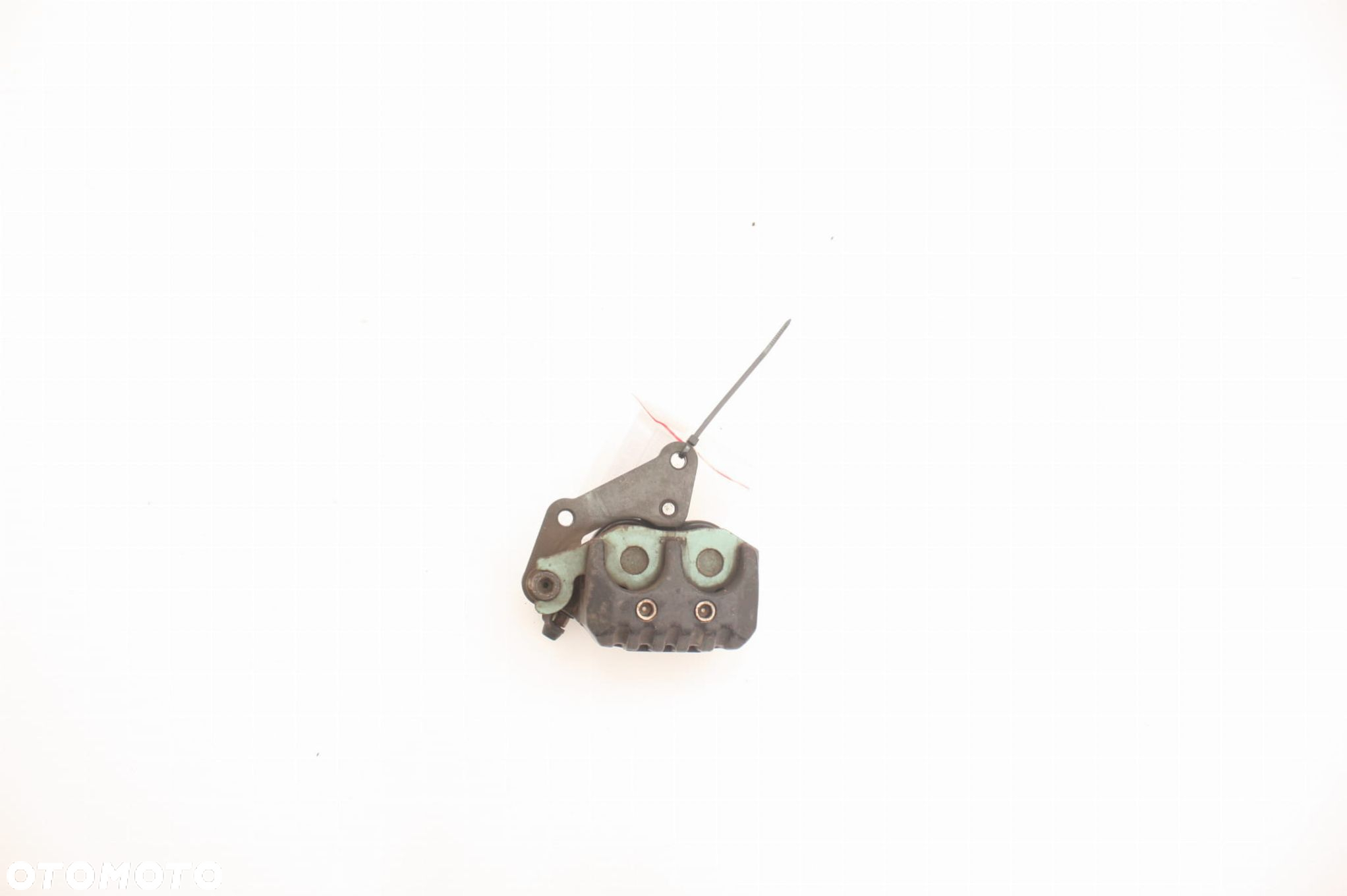 ZACISK HAMULCOWY PRZEDNI Piaggio Beverly 125 250 - 4