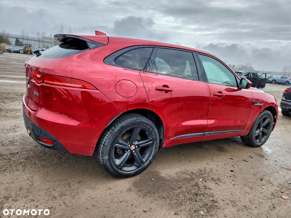 Jaguar F-Pace - 3