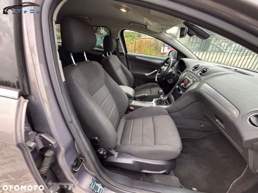 Ford Mondeo 1.6 T Platinium X Plus (Titanium) - 29