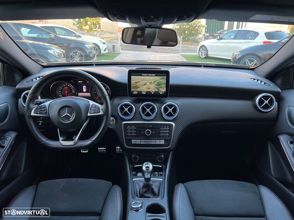 Mercedes-Benz A 180 d AMG Line - 14