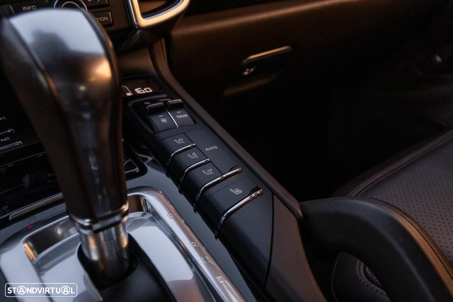 Porsche Cayenne S E-Hybrid - 59