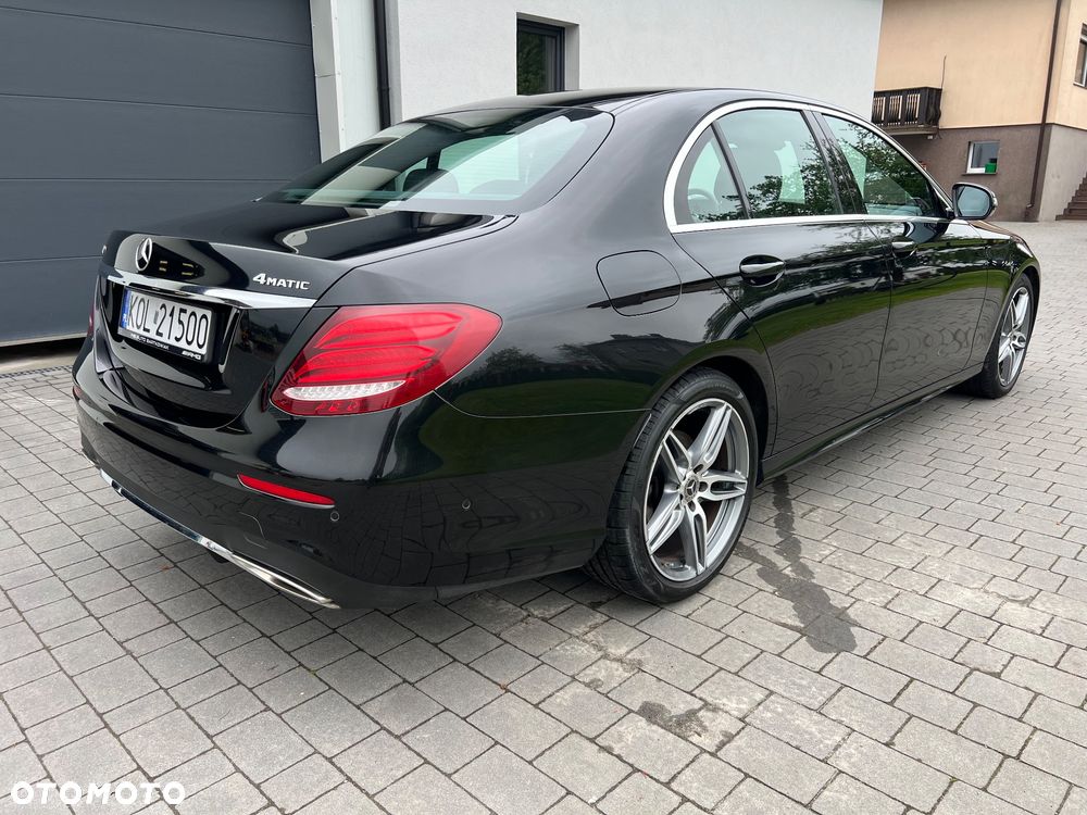 Mercedes-Benz Klasa E 200 4-Matic 9G-TRONIC - 3