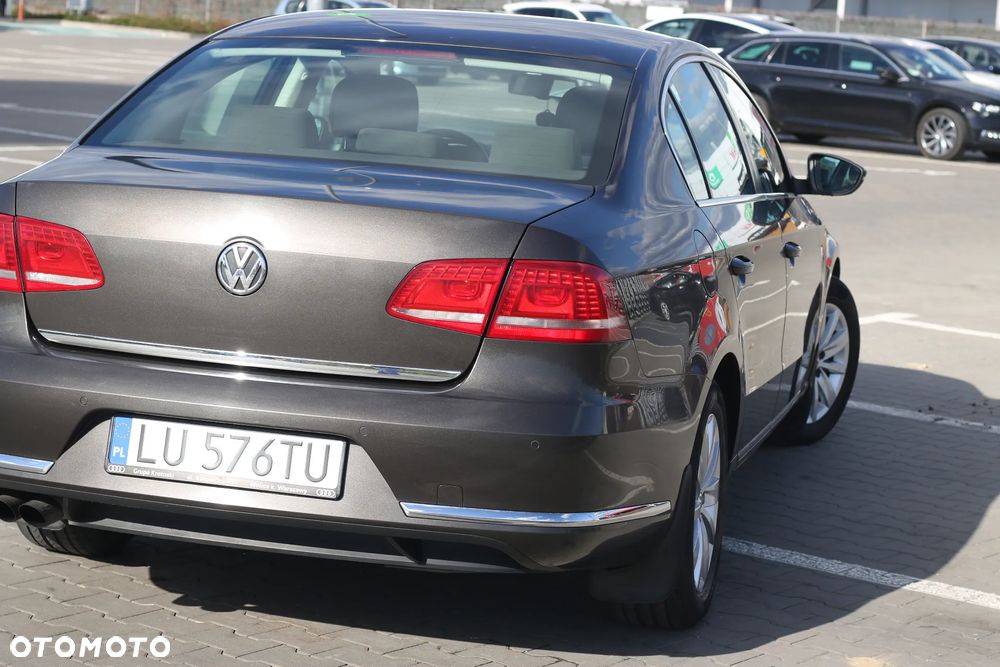 Volkswagen Passat 2.0 TDI Comfortline - 5