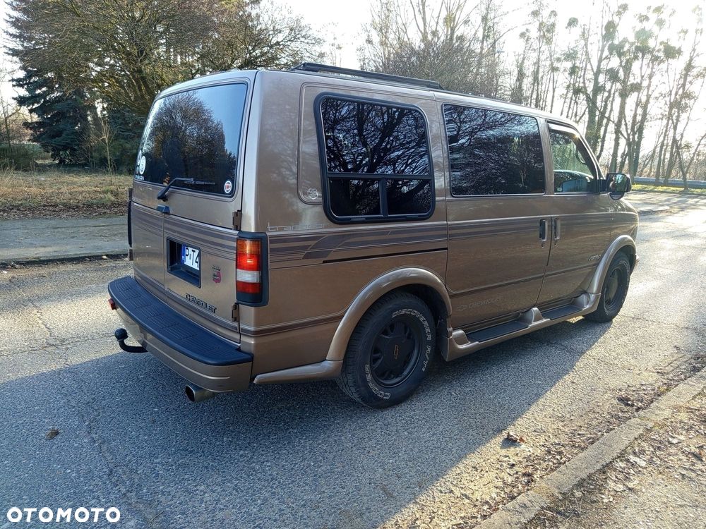 Chevrolet Astro 4.3i V6 - 4