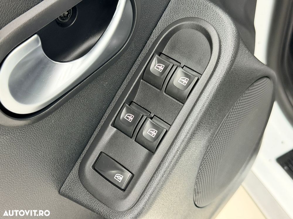 Dacia Duster 1.5 dCi 4x2 Prestige - 13