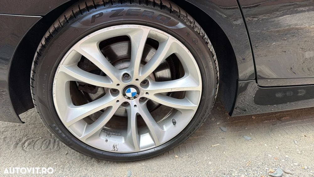 BMW Seria 5 530d xDrive AT - 33