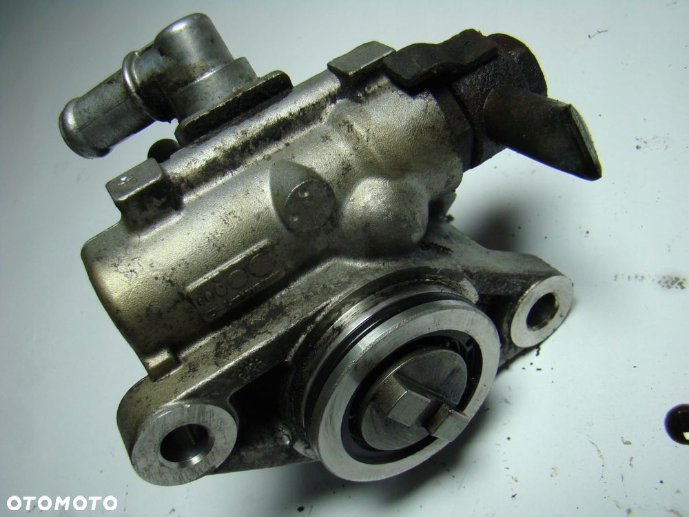 pompa wspomagania canter fuso 3.0 7693955605 504334504 - 3