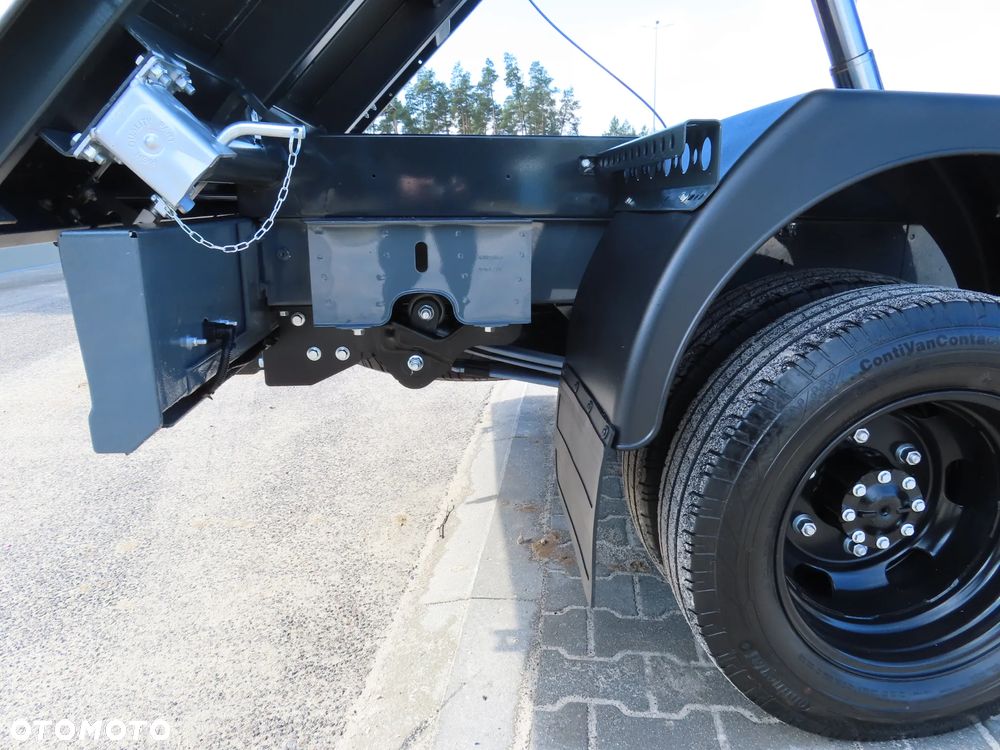 Iveco DAILY 35C16 163 KM Wywrotka Kiper Wywrot x 3 Strony 3211 mm Długi Renomowanej Firmy SCATTOLINI HAK 3500 Kg 53 Tys Km Przeb. Stan Auta NOWY POLECAM - 10