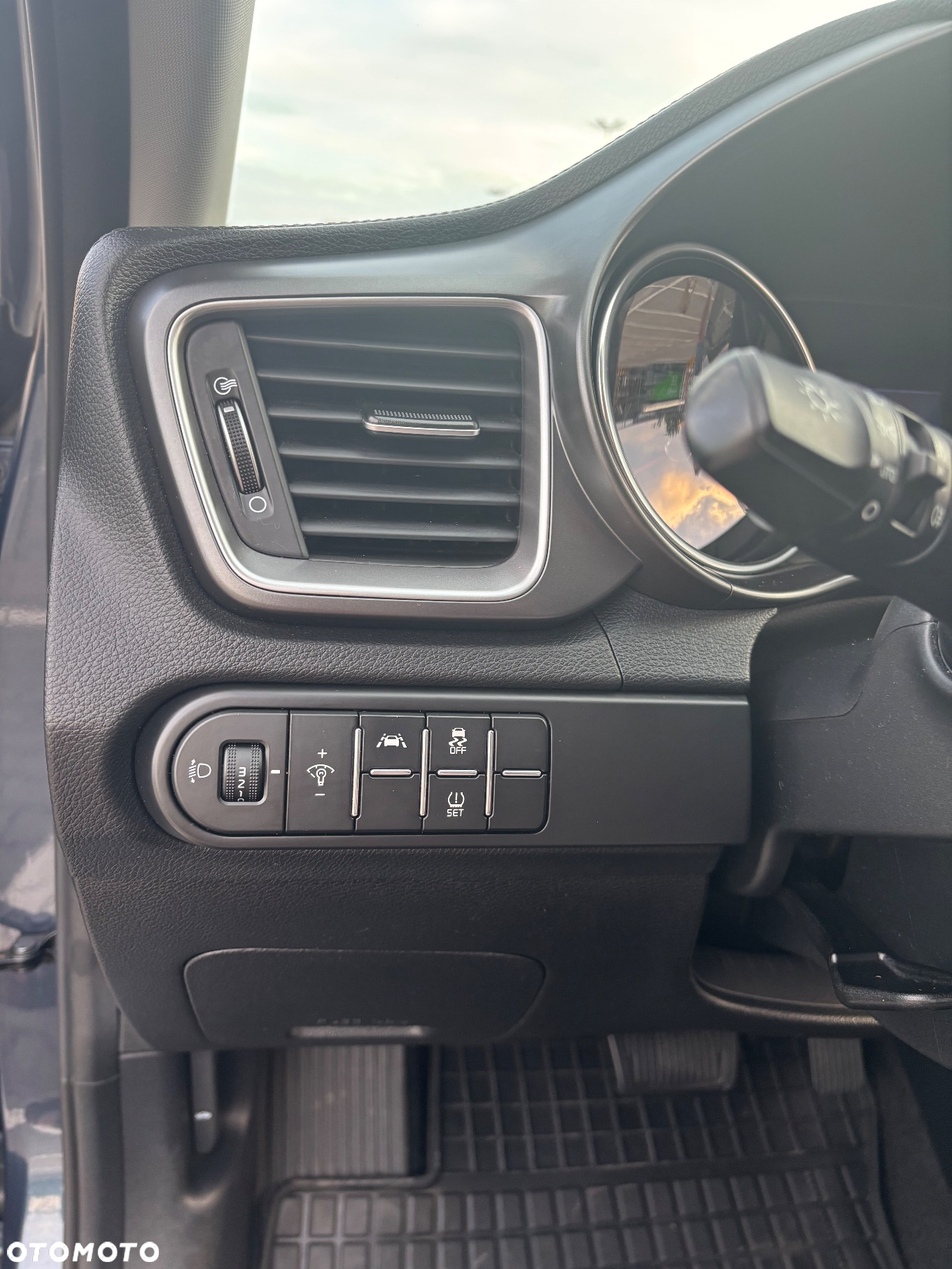 Kia Ceed 1.4 T-GDI M DCT - 16