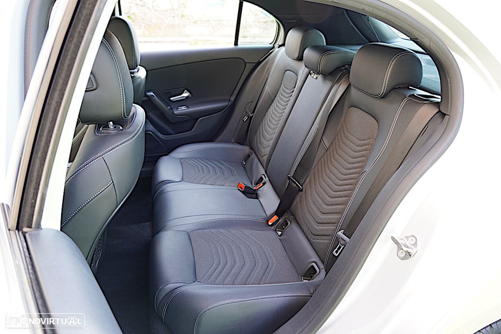 Mercedes-Benz A 250 e Style Plus - 20