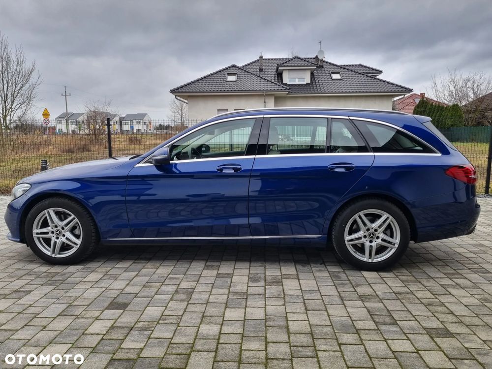 Mercedes-Benz Klasa C 220 d 9G-TRONIC Exclusive - 17