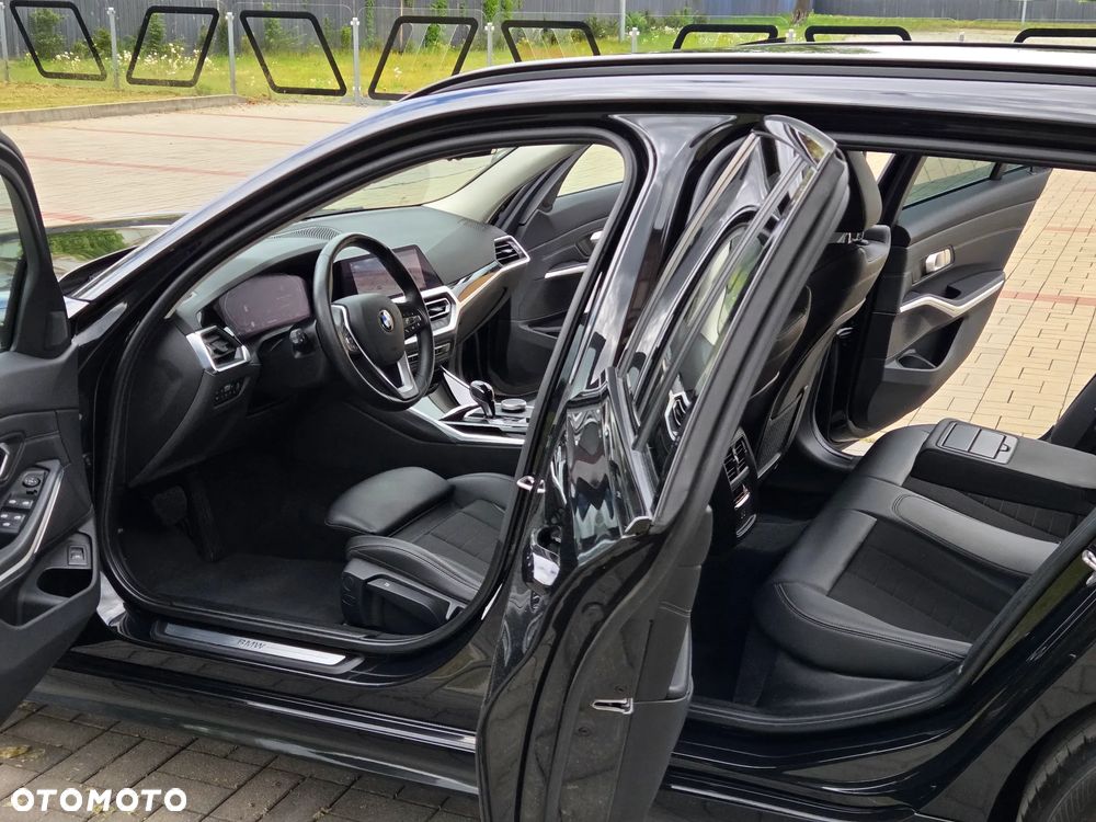 BMW Seria 3 320d M Sport Shadow sport - 30