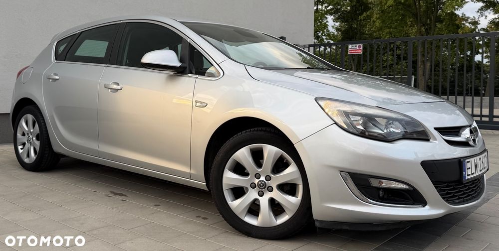 Opel Astra 1.4 T Sport - 2