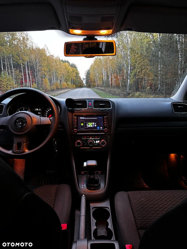 Volkswagen Golf - 8