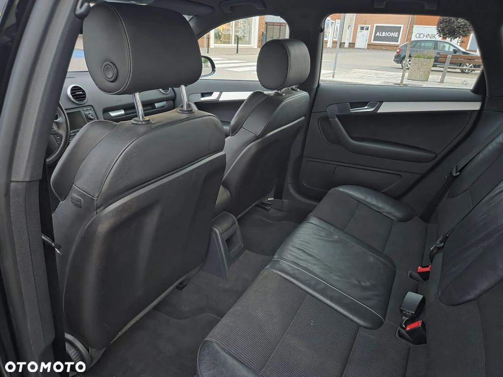 Audi A3 Sportback 2.0 TDI DPF S line Sportpaket plus - 25