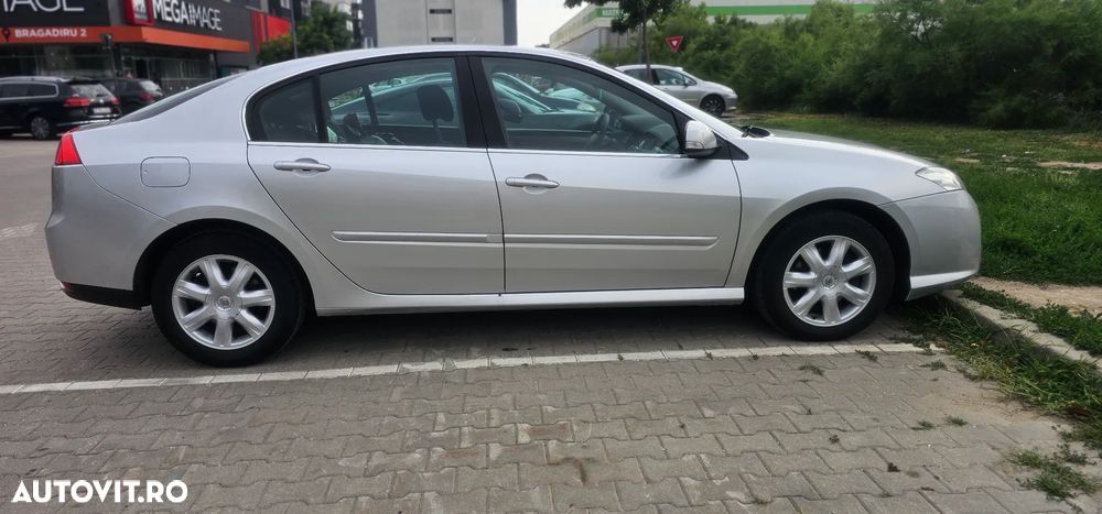 Renault Laguna - 1