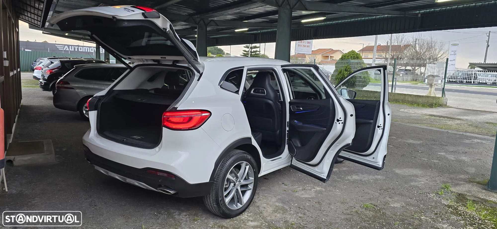 MG EHS 1.5 T-GDI Plug-in Hybrid Luxury - 23