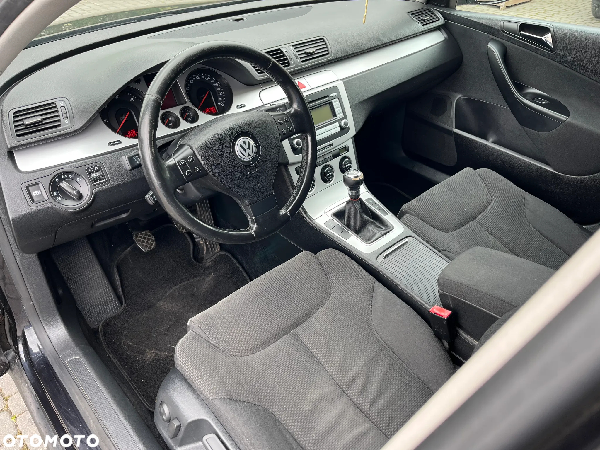 Volkswagen Passat 1.9 TDI Comfortline - 8