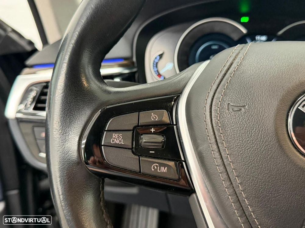 BMW 530 e iPerformance Line Luxury - 19