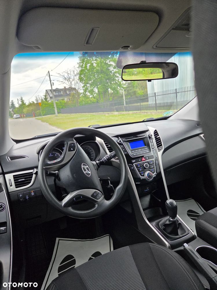 Hyundai i30 blue 1.6 CRDi Trend - 18