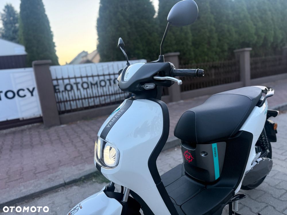 Yamaha Neos - 18