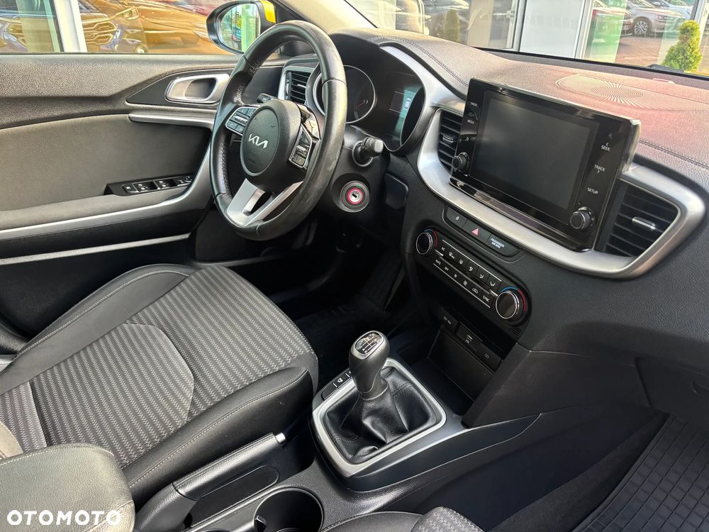 Kia XCeed 1.5 T-GDI M - 14