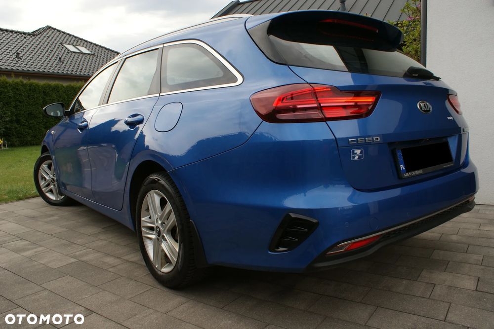 Kia Ceed 1.6 CRDi Eco-Dynamics+ (48V Mild-Hybrid) DCT7 Vision - 2