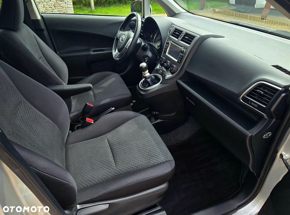 Toyota Verso S - 26
