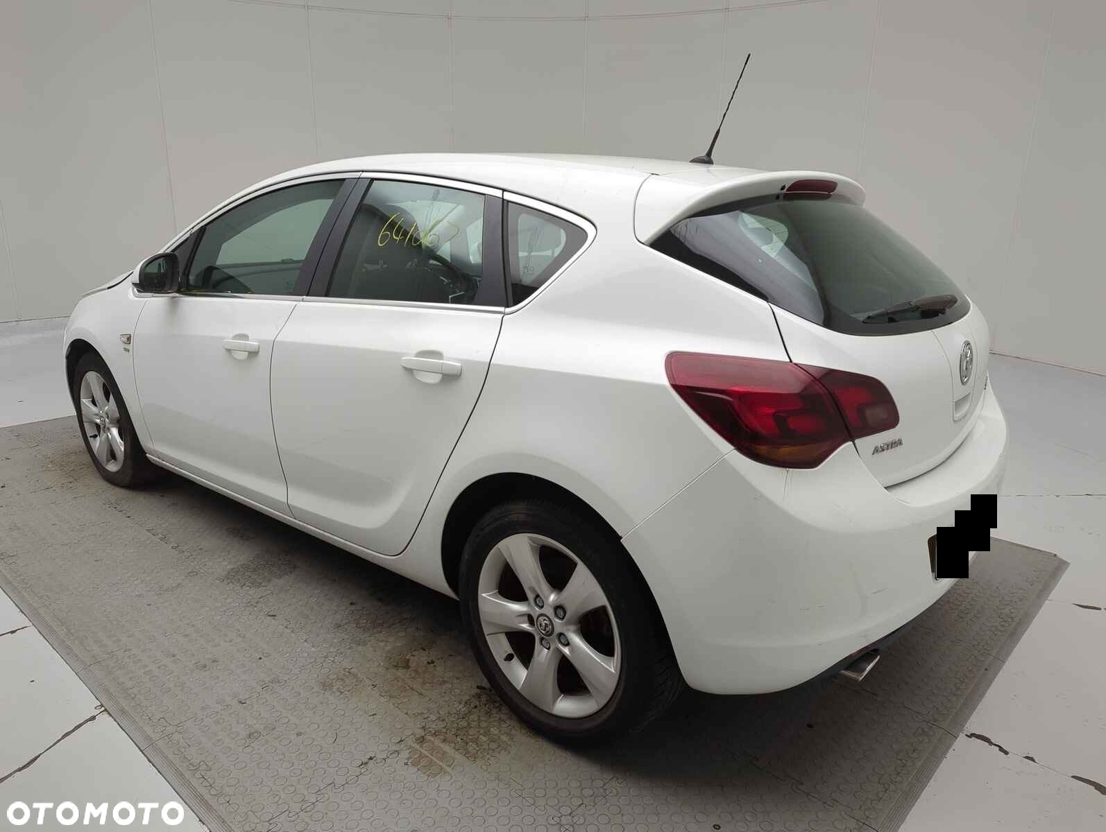 Opel Astra 2.0 CDTI DPF Innovation - 6