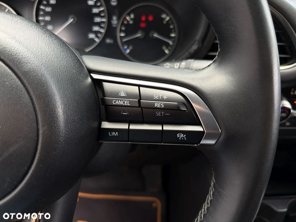 Mazda 3 SKYACTIV-G 2.0 M-Hybrid - 25