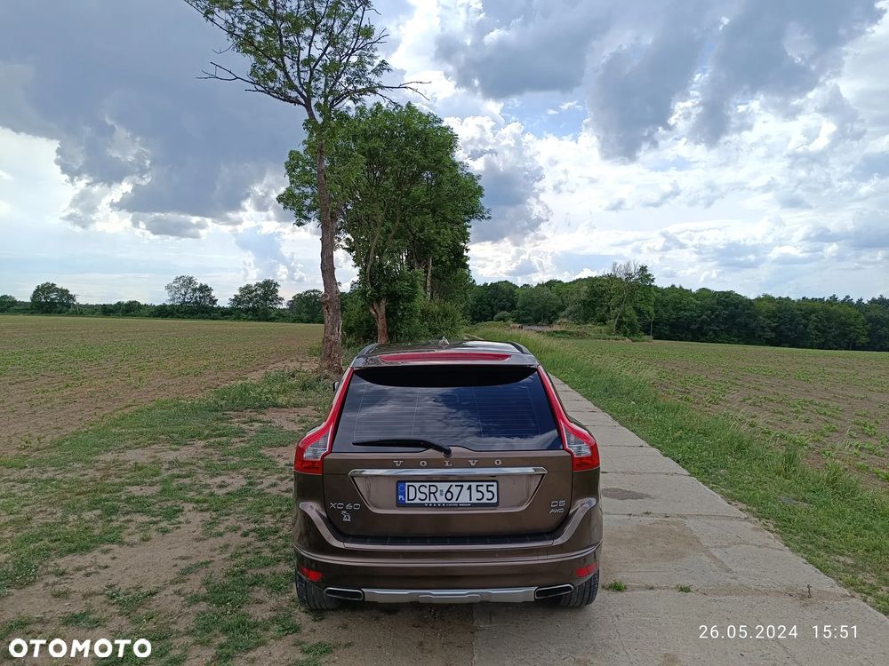 Volvo XC 60 D5 AWD Momentum - 5