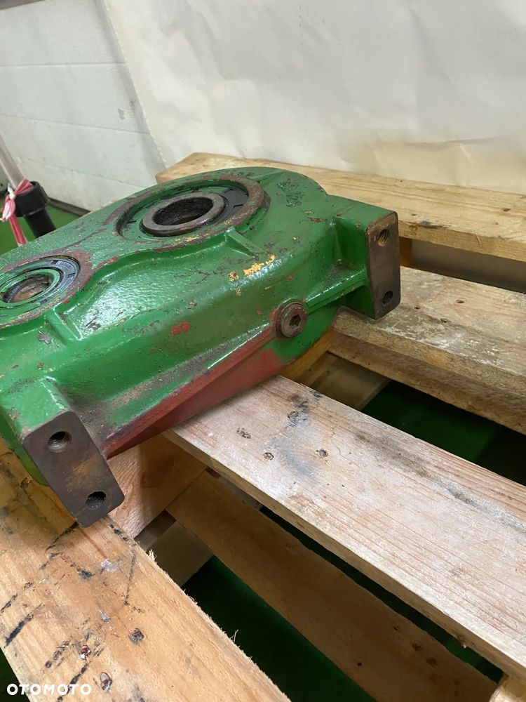 Przekładnia rozrzutnika obornika - 4