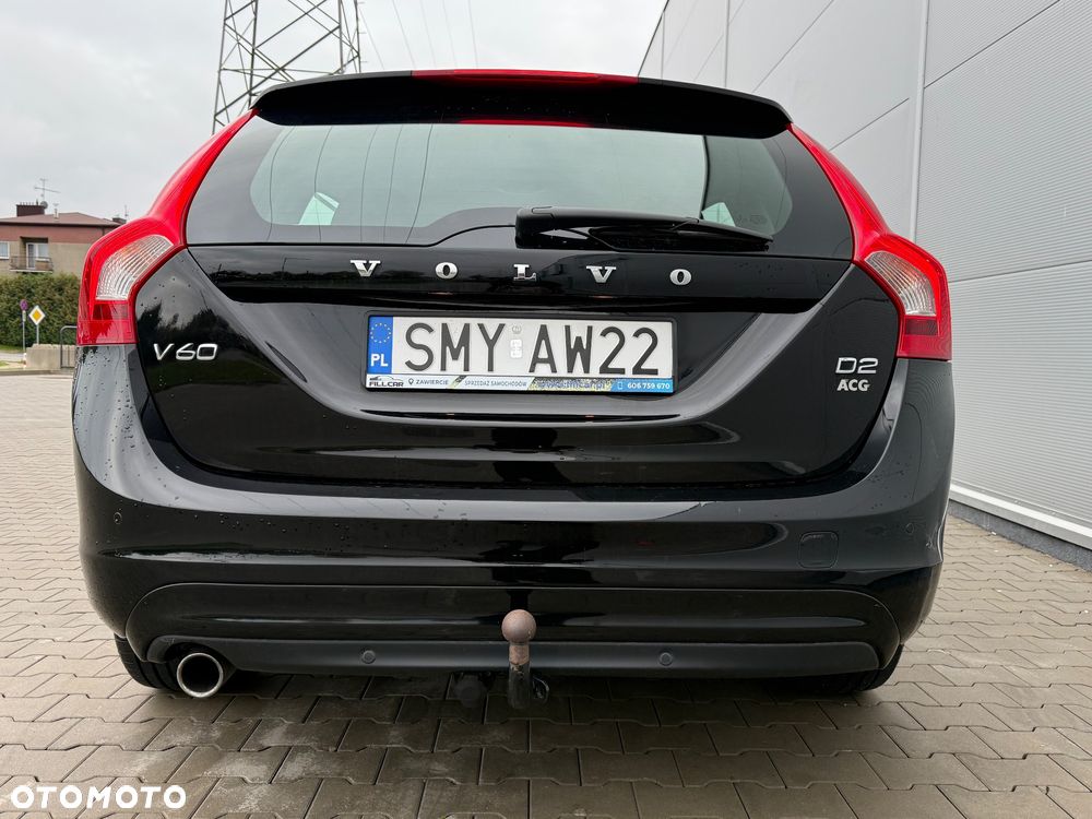 Volvo V60 D2 Momentum - 12