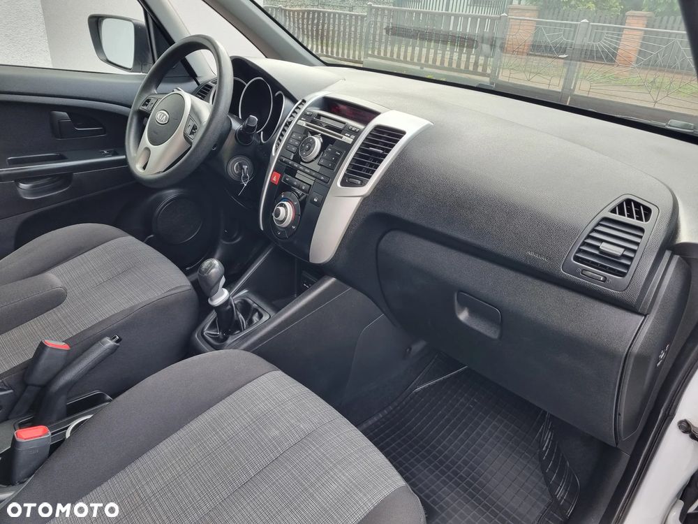 Kia Venga 1.4 CVVT ISG Vision - 6