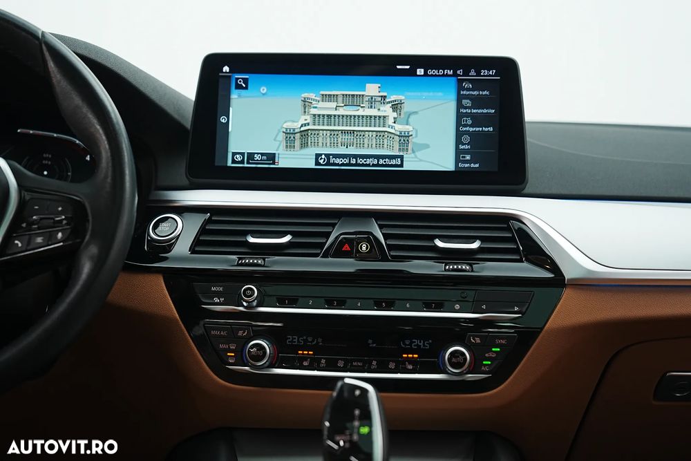 BMW Seria 5 520e Aut. - 34