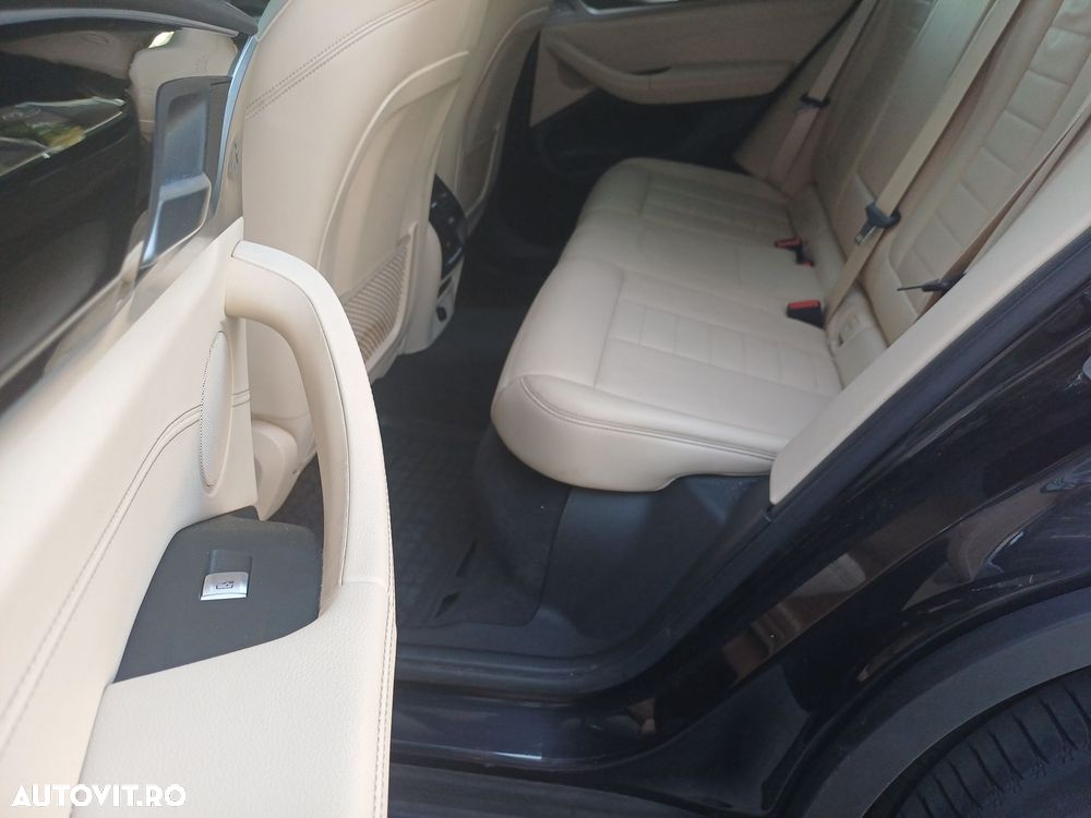 BMW X3 xDrive20d AT Luxury Line - 25