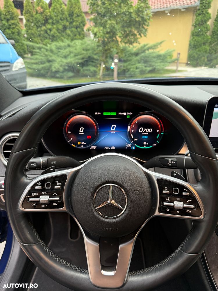 Mercedes-Benz C 300 e T 9G-TRONIC AMG Line - 12