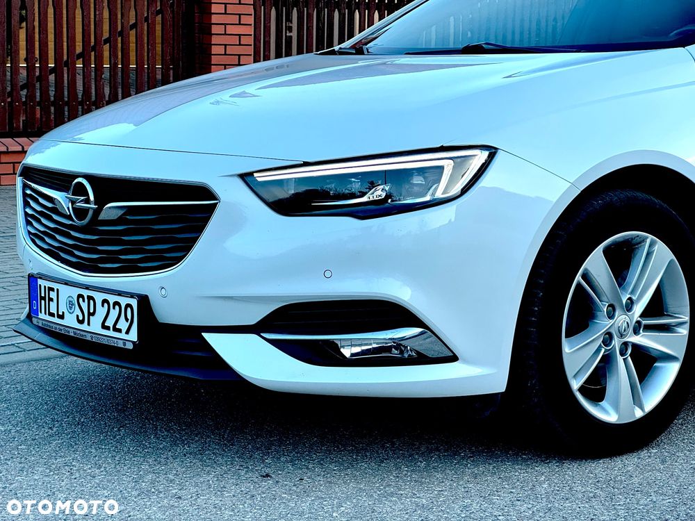 Opel Insignia - 2