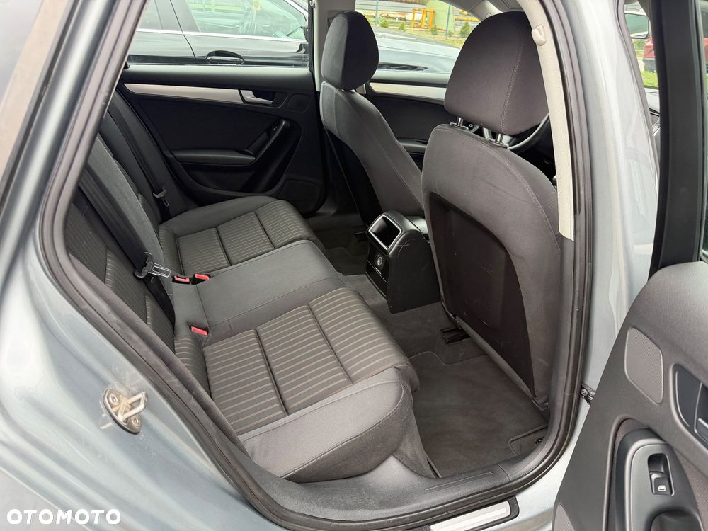 Audi A4 Avant 2.0 TDI DPF S line Sportpaket (plus) - 23