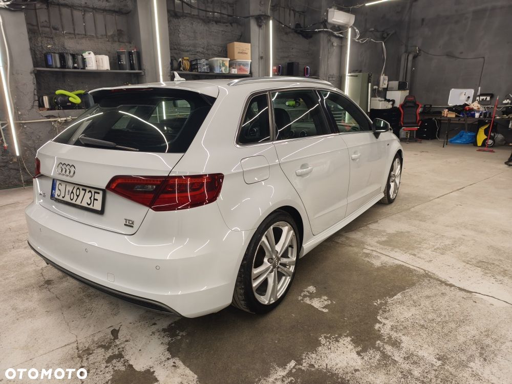 Audi A3 Sportback - 3