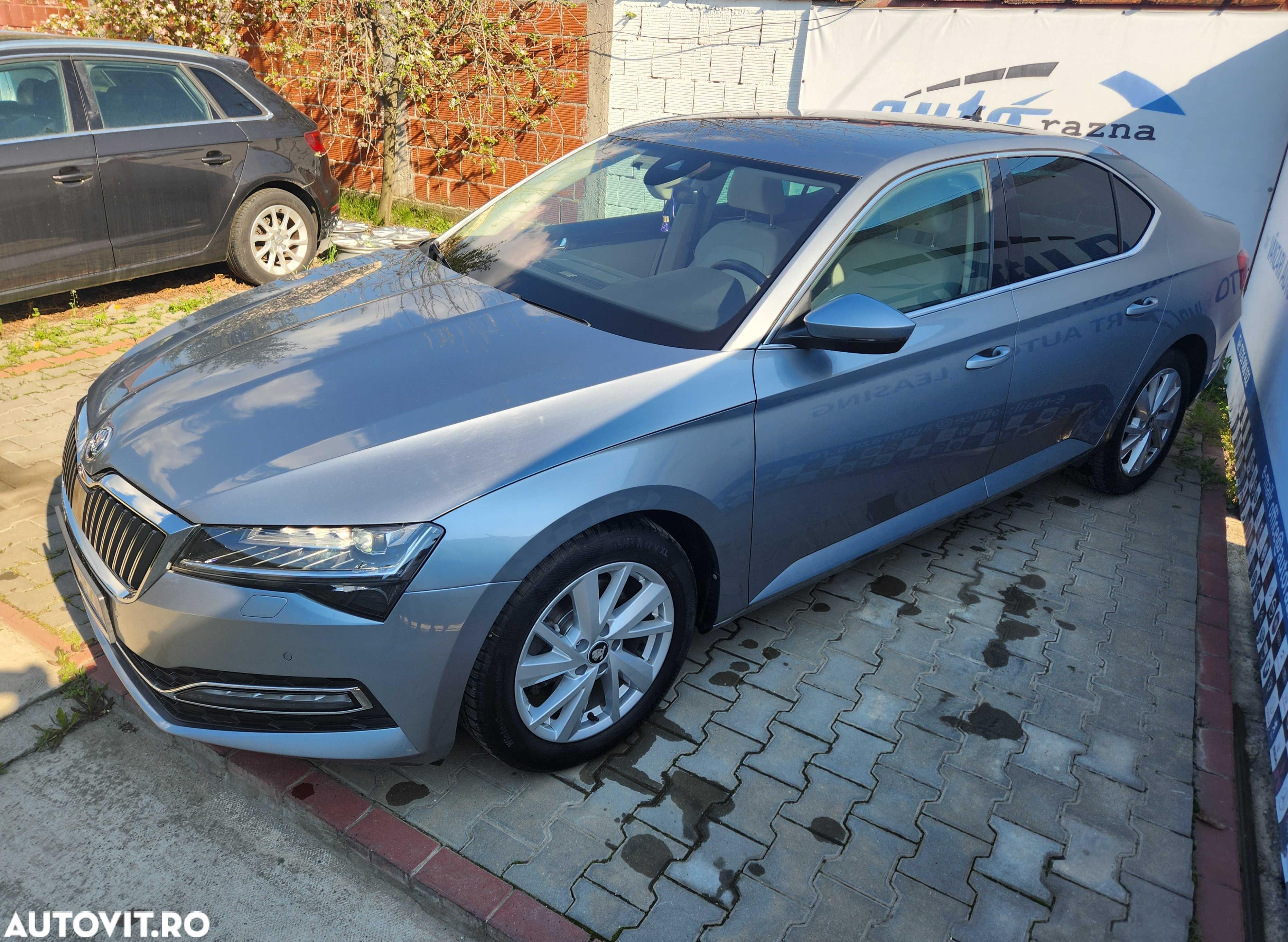 Skoda Superb 2.0 TDI DSG Style - 3