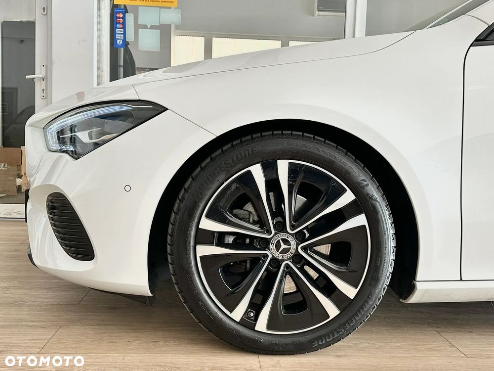 Mercedes-Benz CLA 180 mHEV Progressive 7G-DCT - 17