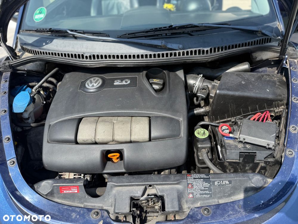 Volkswagen New Beetle 2.0 - 28
