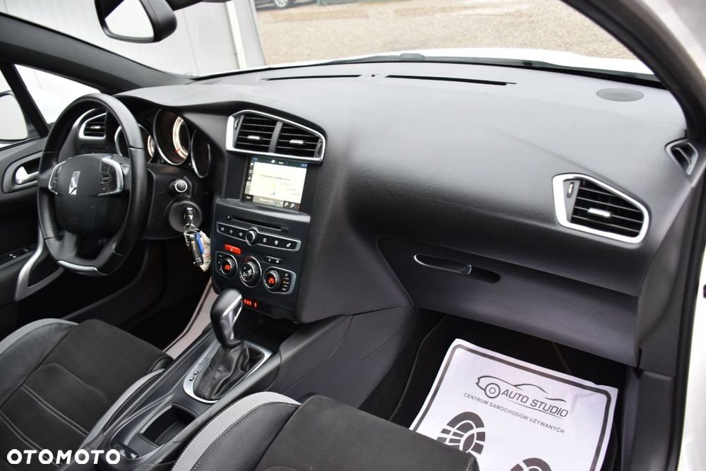 DS Automobiles DS 4 - 10