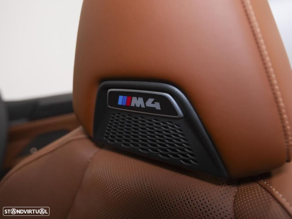 BMW M4 Competition xDrive - 16